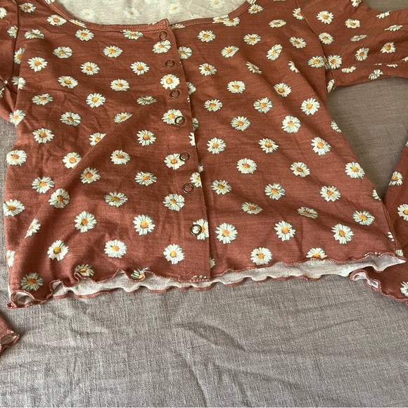 O’Neill Size XS Daisy all over snap front spring/summer PAYTON KNIT TOP - Picture 6 of 8